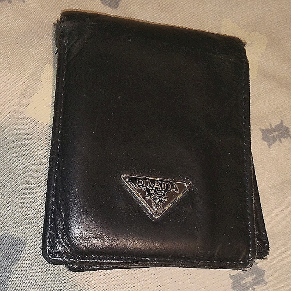 Women's Prada Leather Vintage Bifold Wallet